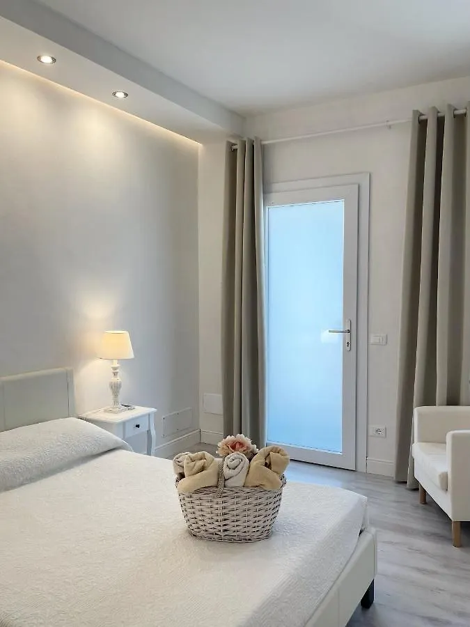 Villa Pensione Mercedes Sirmione Guest house